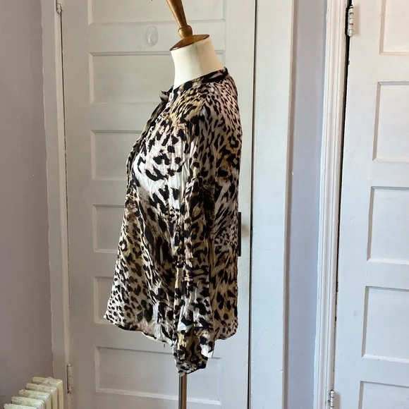NWT Banana Republic Leopard Print Popover Blouse, Size M - Picture 9 of 14